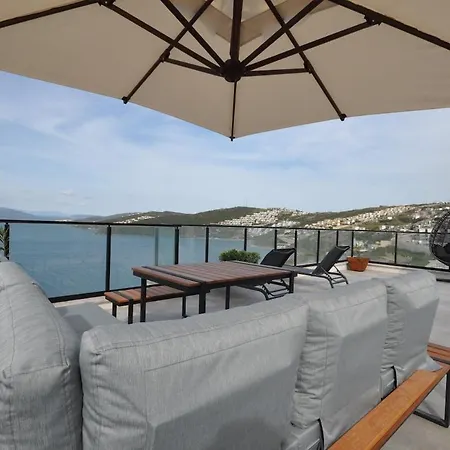 Apartment 2 Bedroom Castamar